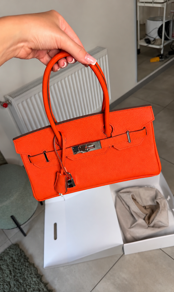 Photo de Vanessa avec son sac Firkin Jelly