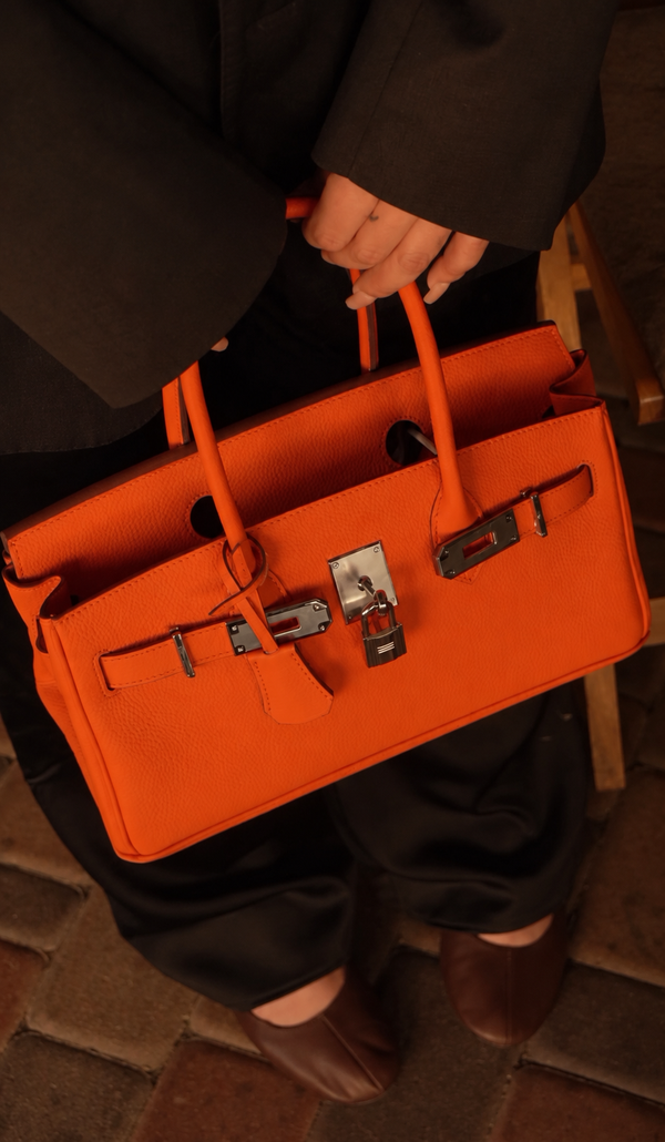 Photo de Valentina avec son sac Firkin Jelly