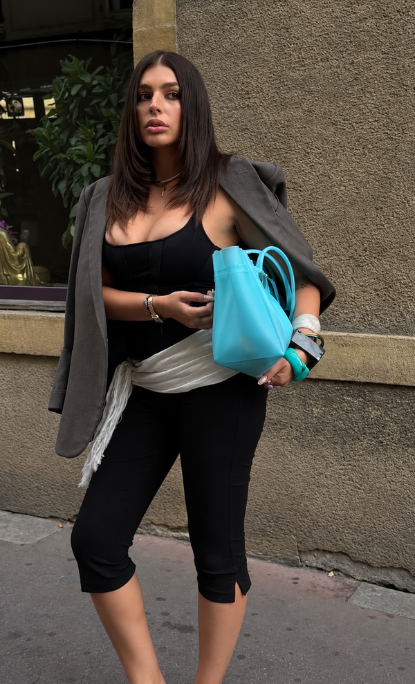 Photo de Laura avec son sac Firkin Jelly