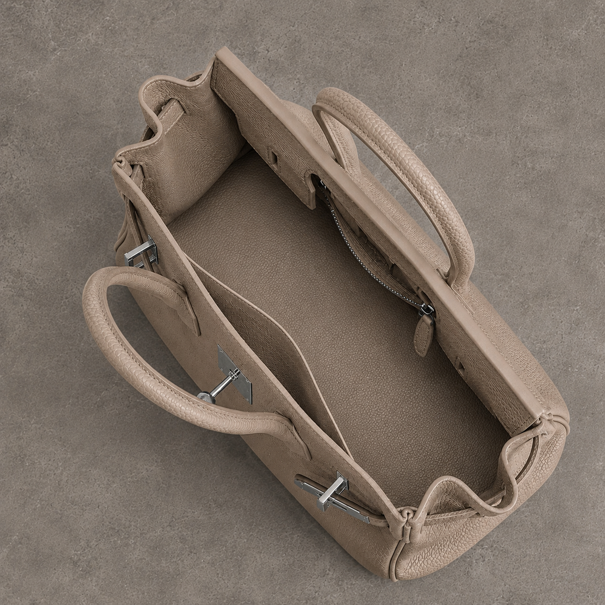 Sac Jelly Élan Grège ouvert, vue plongeante sur l'intérieur en cuir grainé beige grège