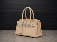 Sac Jelly Élan Sable vu de trois quarts, cuir véritable grainé beige sable et ferrure argentée