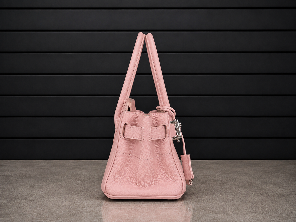 Sac Elan Bag Pétale vu de profil, montrant la profondeur du soufflet et la clochette